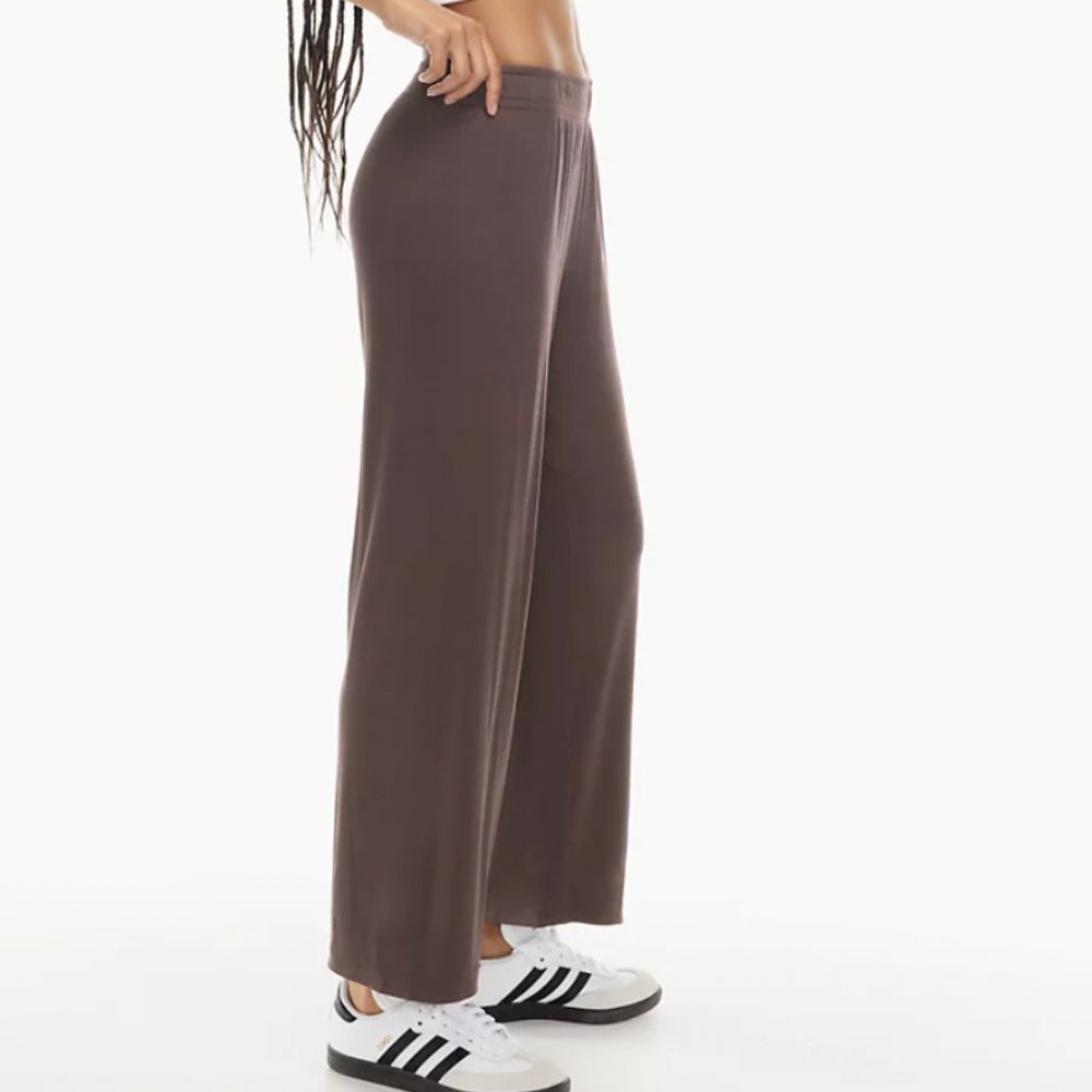 NWT Aritzia Babaton Tomorrow Pant (Brown - Size Medium)